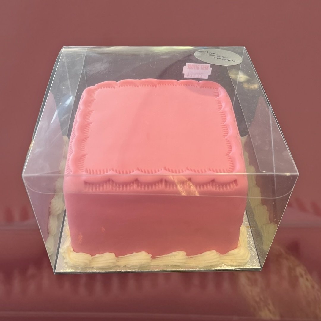 Pink sugar paste counter cake