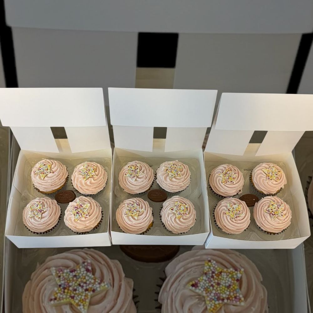 Pink star cupcakes