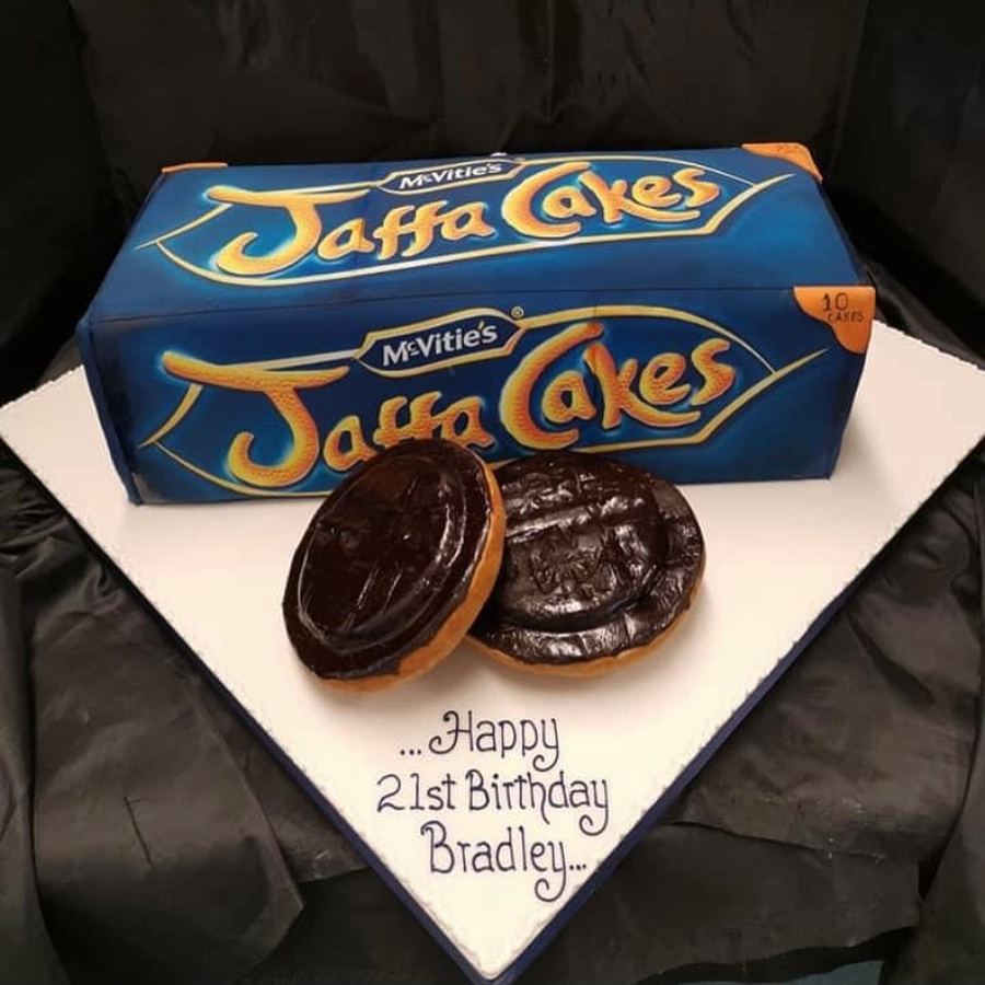Biscuit box 21st birthday cake