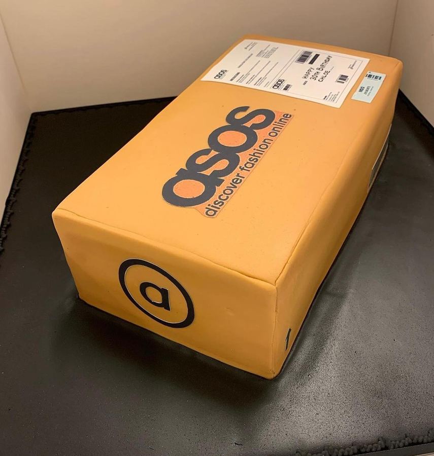 Parcel 30th birthday cake