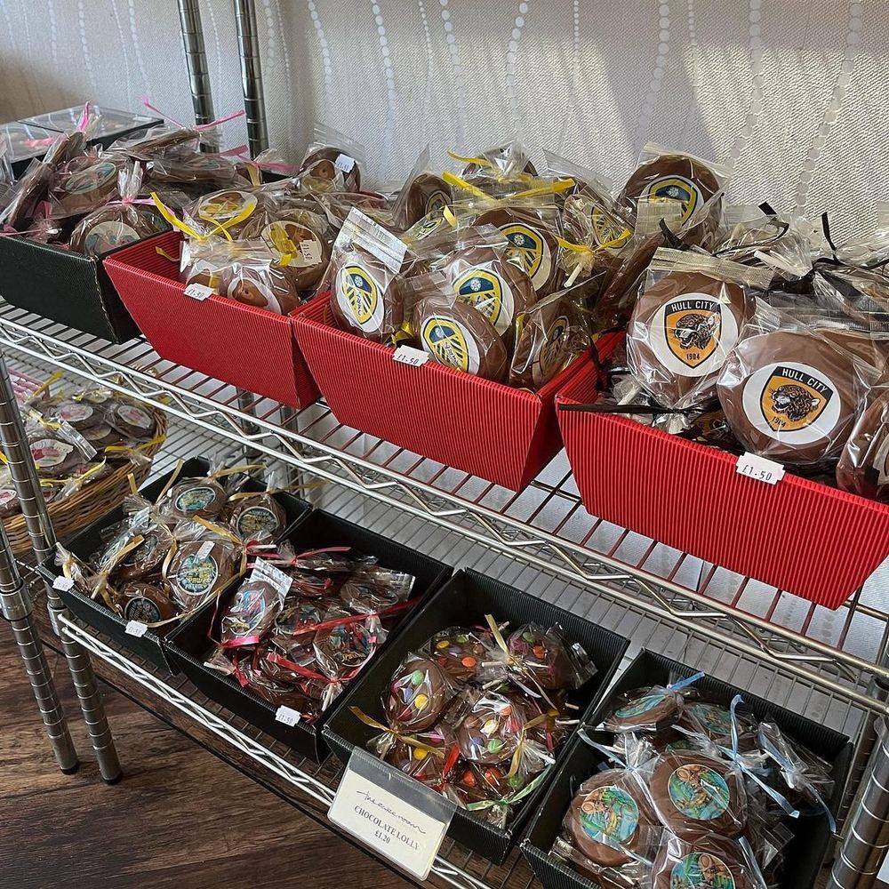 Football club badge lollies